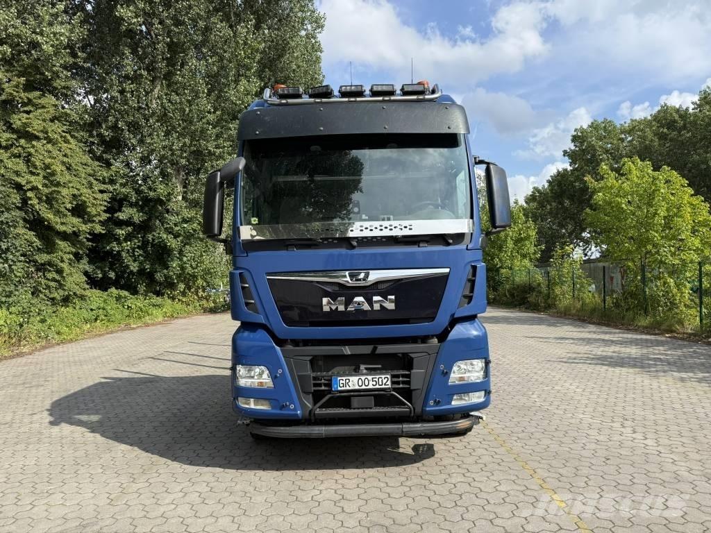 MAN TGX 33.500 Skovmaskintransportlastbiler