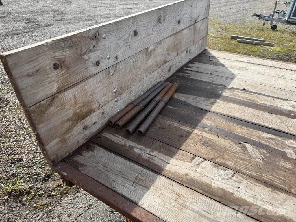  Skogskärra med flak Andre vogne