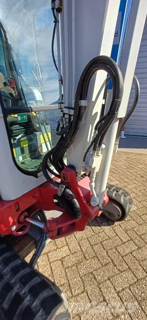 Takeuchi TB 225 Minigravemaskiner