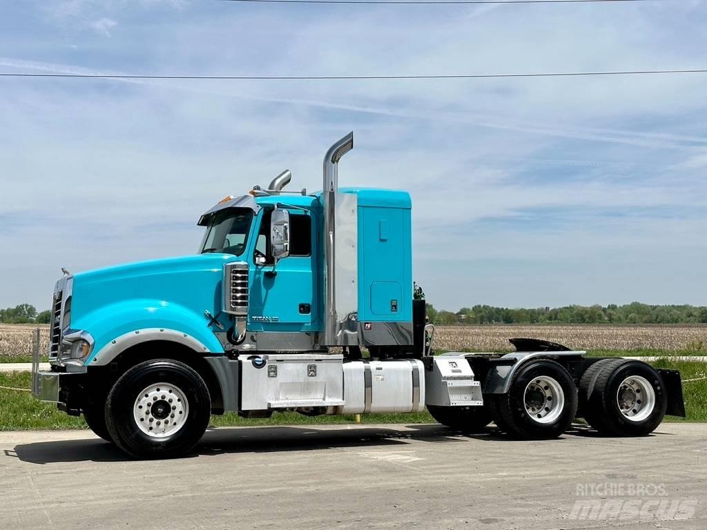 Mack Titan TD 713 Andre lastbiler