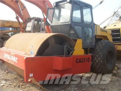 Dynapack CA 251 D Enkelt tromle