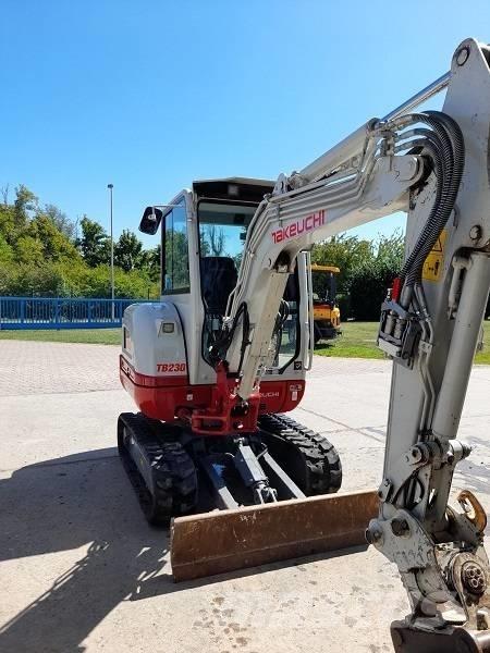 Takeuchi TB 230 Minigravemaskiner