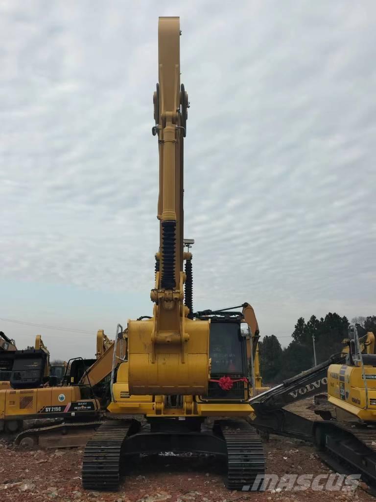 Komatsu PC 200-8 Gravemaskiner på larvebånd