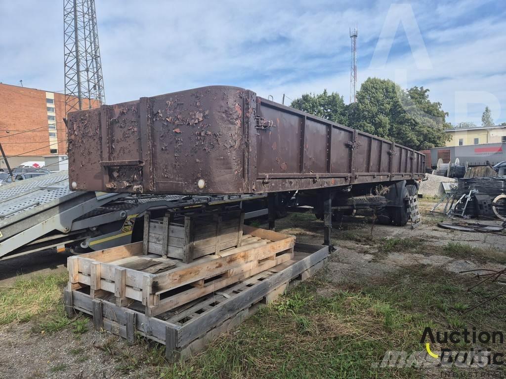 MAZ 9397 Semi-trailer med Gardinsider