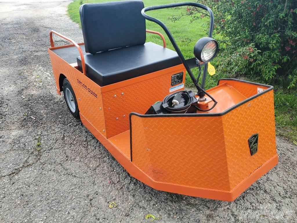 Taylor-Dunn SS536 Bugsertruck
