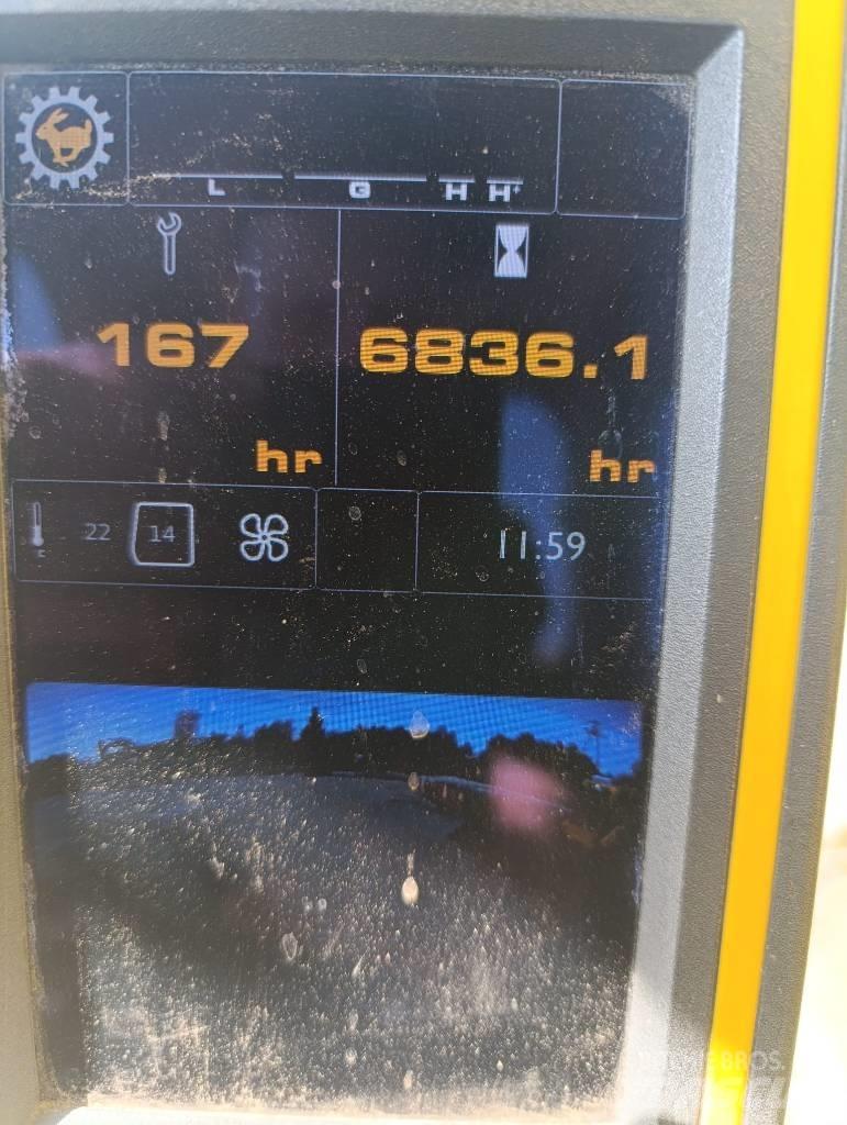 JCB JS 220 LC Gravemaskiner på larvebånd