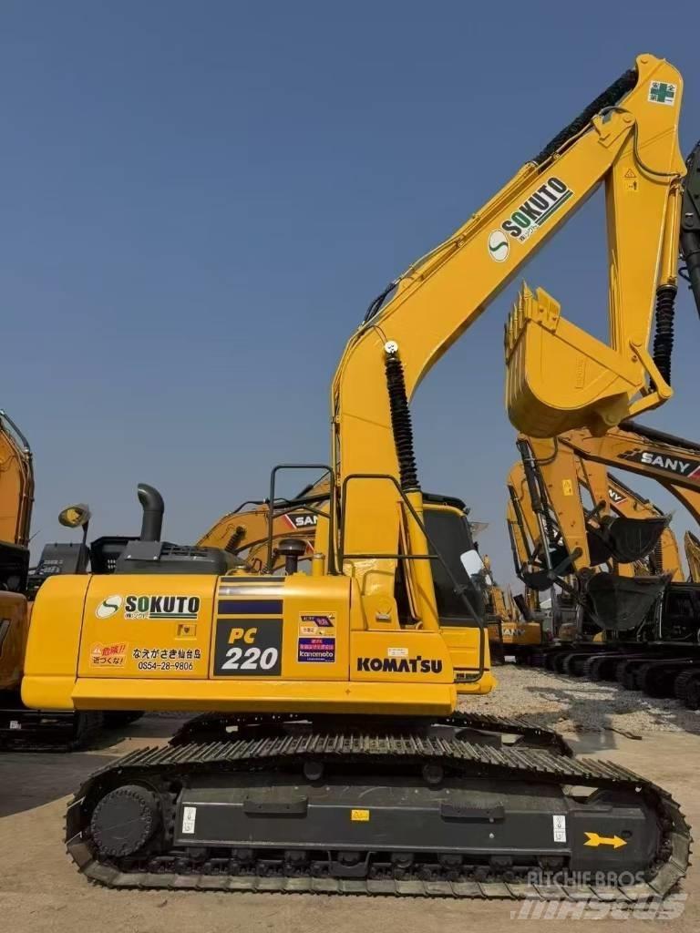 Komatsu 220-8 Gravemaskiner på larvebånd