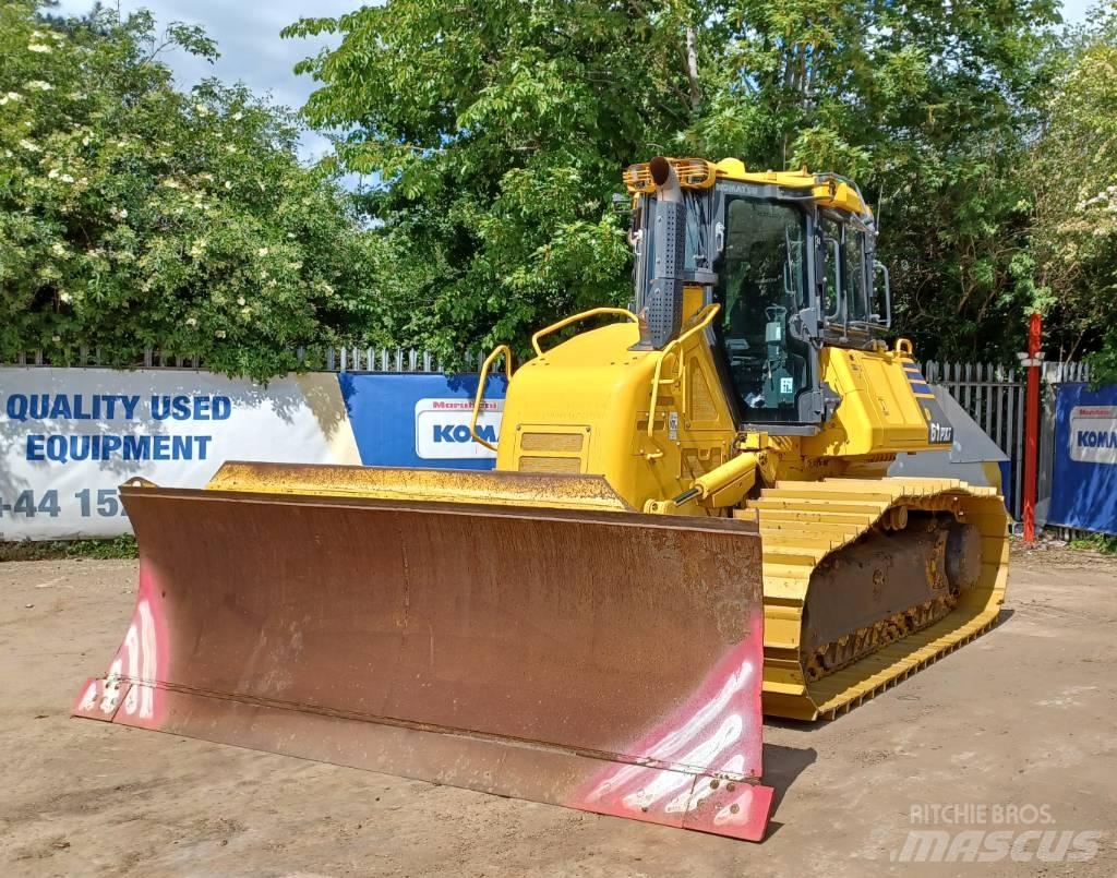Komatsu D61PXi-24E0 Bulldozer på larvebånd