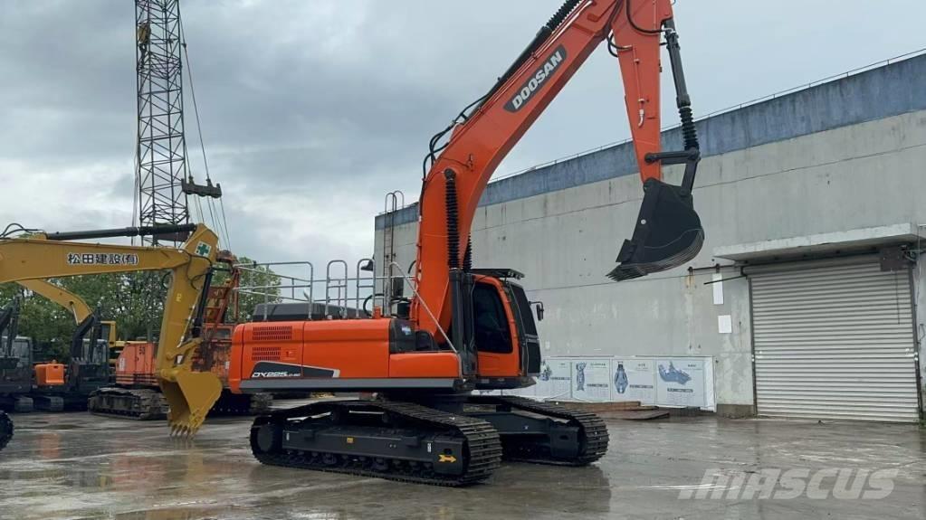 Doosan DX 225 LC-9C Gravemaskiner på larvebånd