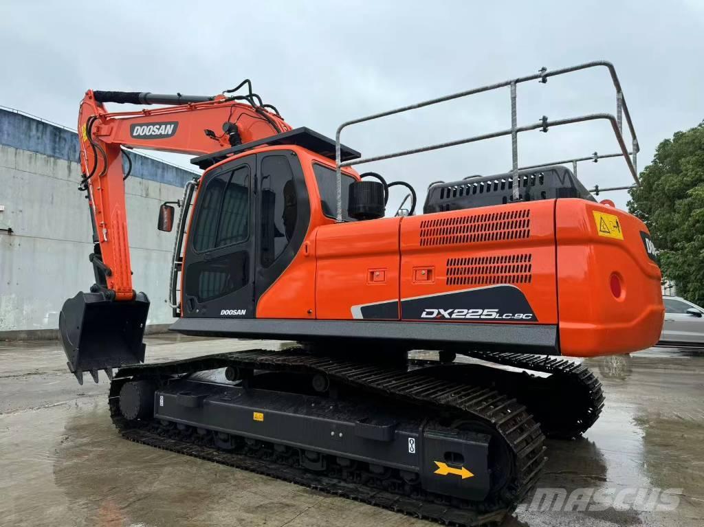 Doosan DX 225 LC-9C Gravemaskiner på larvebånd