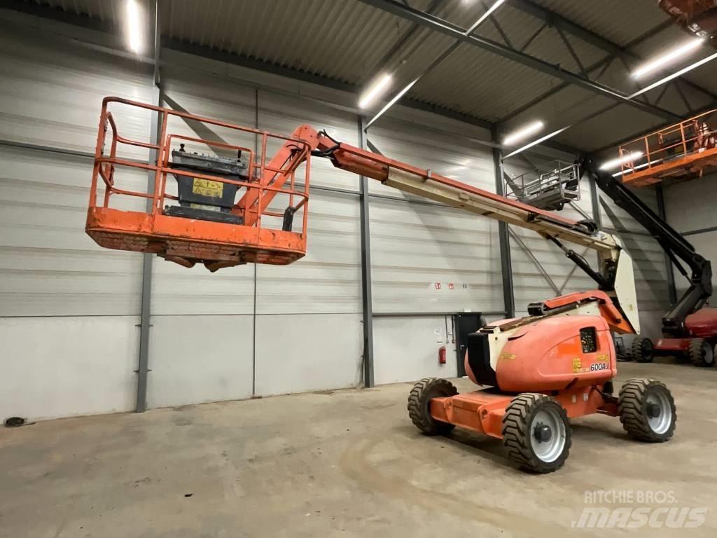 JLG 600 AJ Bomlifte med knækarm