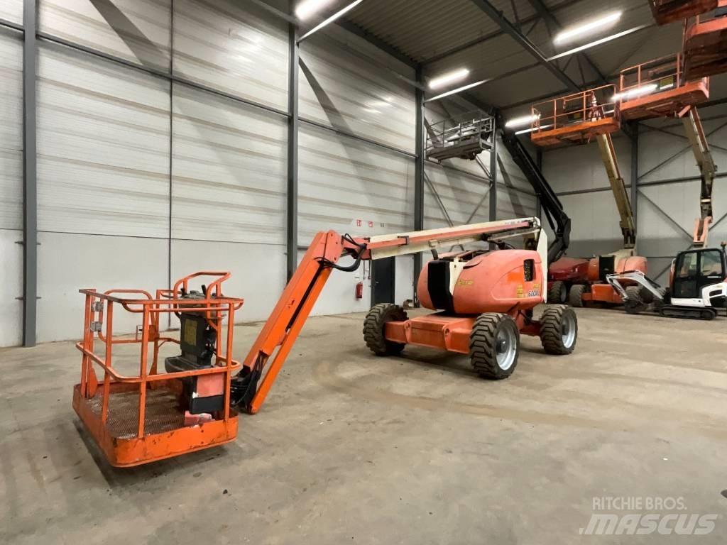 JLG 600 AJ Bomlifte med knækarm