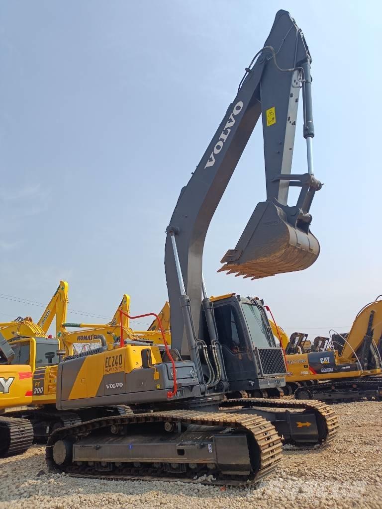 Volvo EC 240 Gravemaskiner på larvebånd
