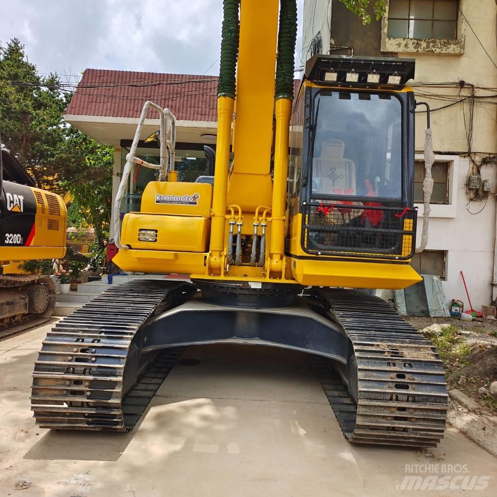Komatsu PC 200 Gravemaskiner på larvebånd