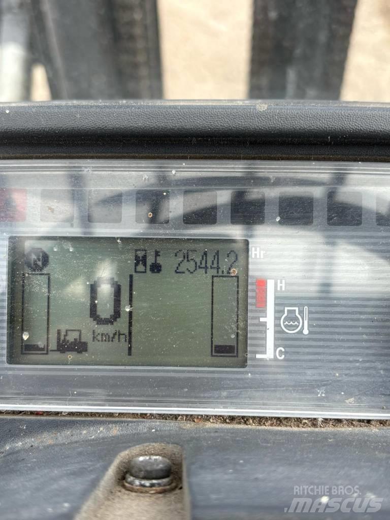 CAT DP 25 NT Diesel gaffeltrucks