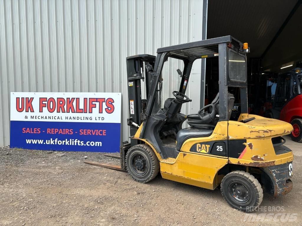 CAT DP 25 NT Diesel gaffeltrucks