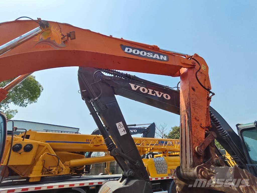 Doosan DX 300 LC Gravemaskiner på larvebånd