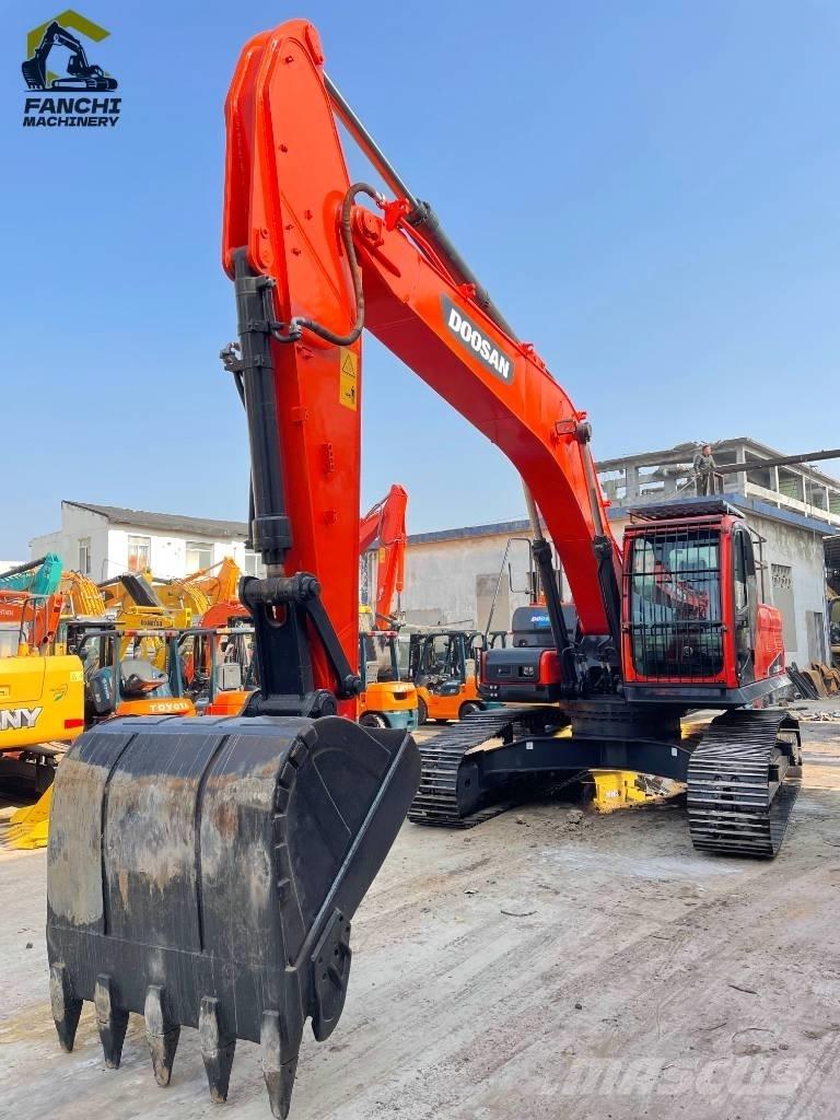 Doosan DX 300 LCA Gravemaskiner på larvebånd