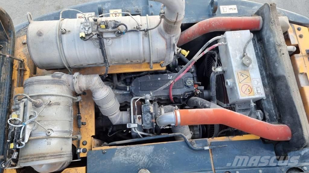 Hyundai HW 140 Gravemaskiner på hjul