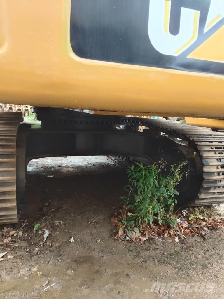 CAT 336 D2 Gravemaskiner på larvebånd