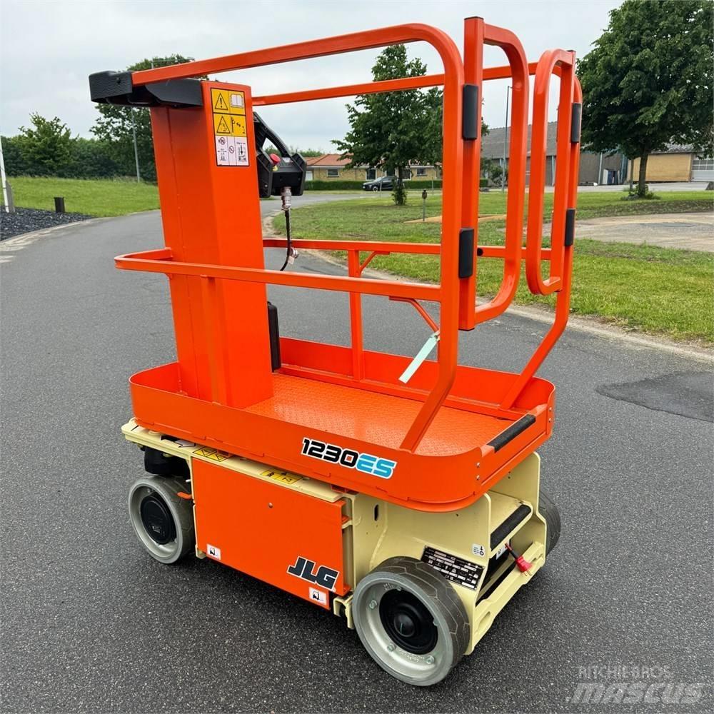 JLG 1230 ES Søjlelifte
