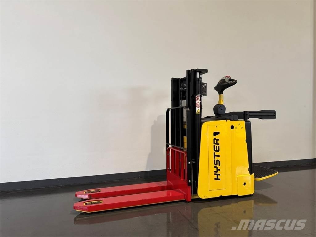 Hyster P2.0SD Selvkørende stablere