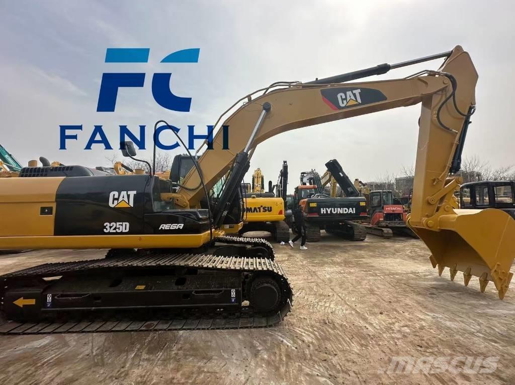 CAT 325 D Gravemaskiner på larvebånd