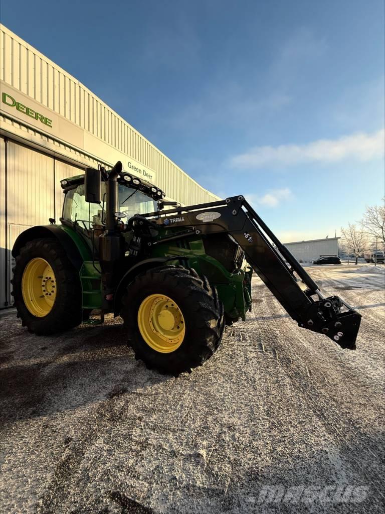 John Deere 6215R AP Traktorer