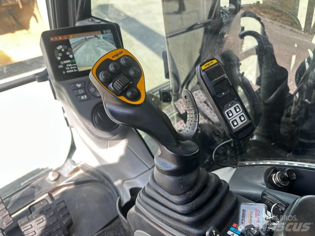 CASE CX 250 D Gravemaskiner på larvebånd
