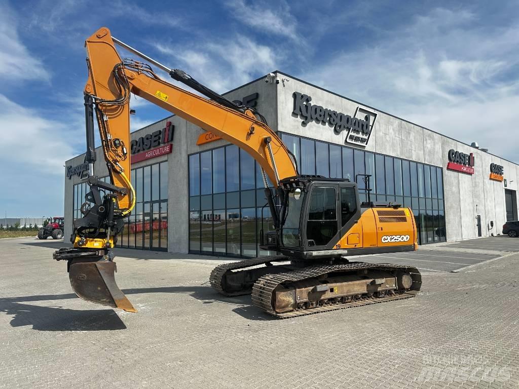 CASE CX 250 D Gravemaskiner på larvebånd