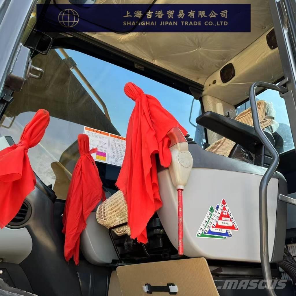 Komatsu PC 200-8 Gravemaskiner på larvebånd