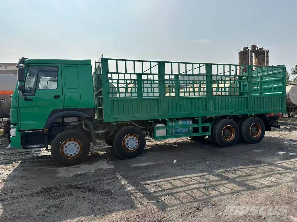 Sinotruk HOWO420hp Lastbil med lad/Flatbed