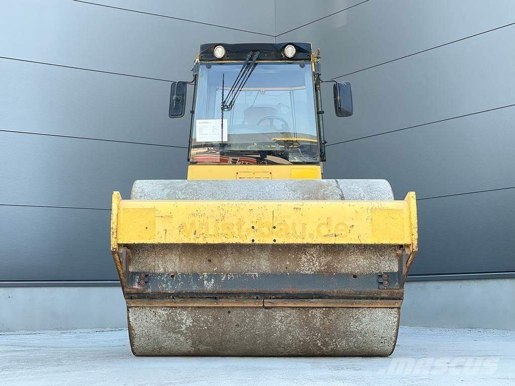Bomag BW 213 DH-4 Enkelt tromle