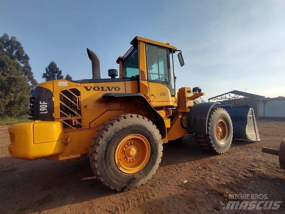 Volvo L90F Læssemaskiner på hjul