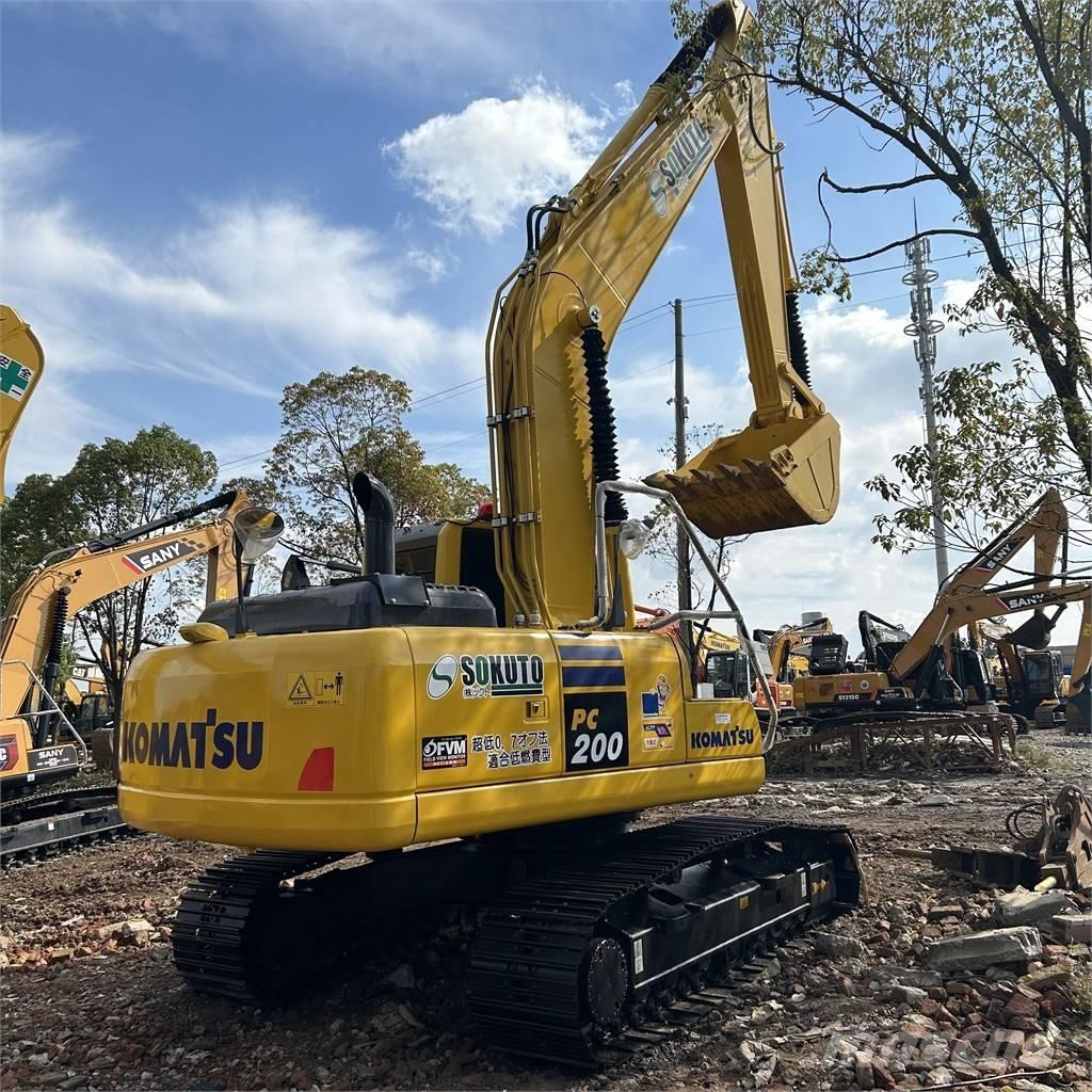 Komatsu PC200-8MO Gravemaskiner på larvebånd