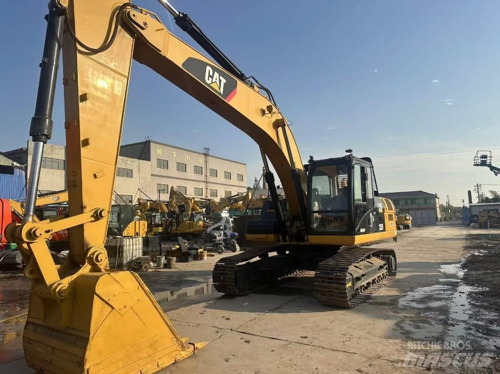 CAT 325 D L Gravemaskiner på larvebånd