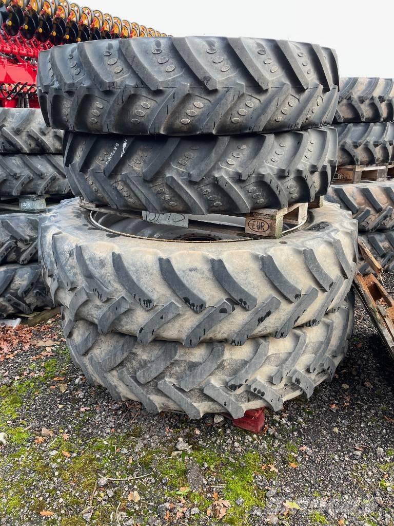 Mitas SET OF WHEELS Hjul, Dæk og Fælge