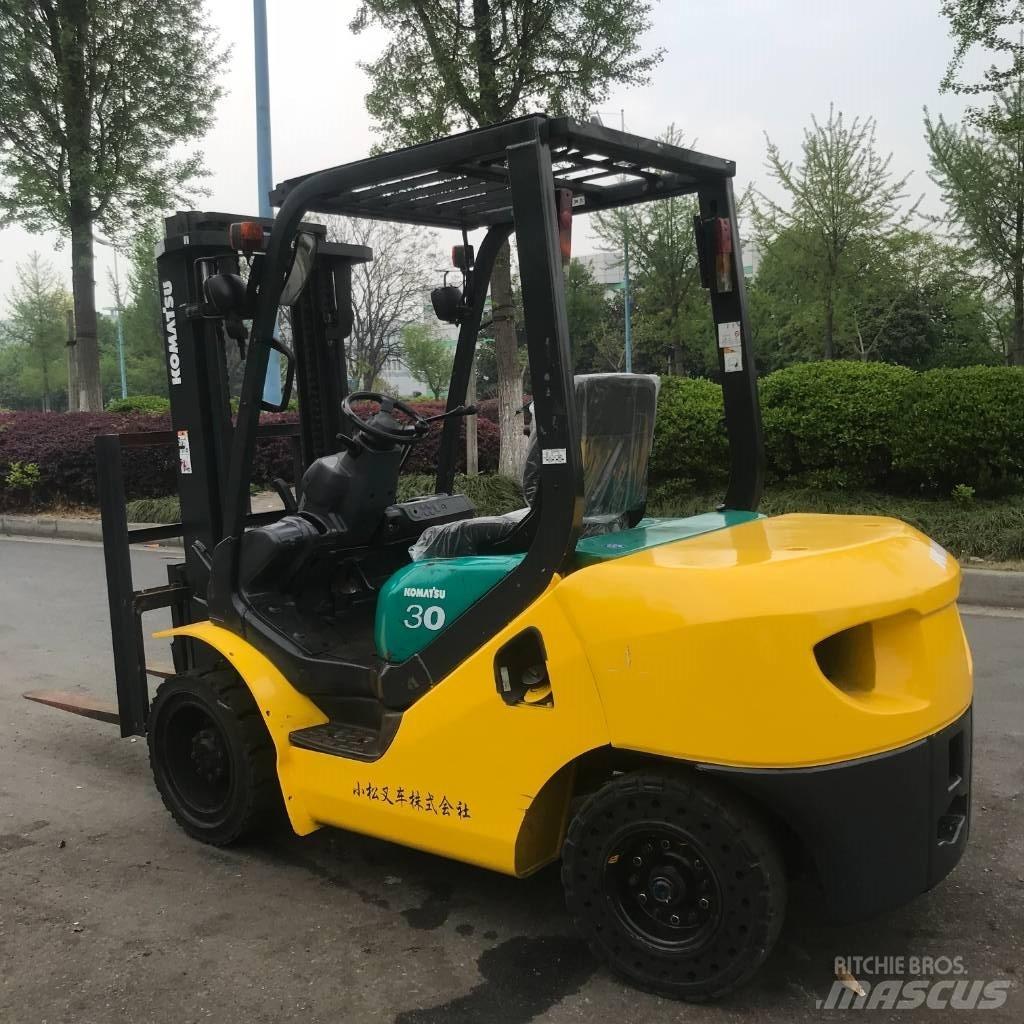 Komatsu 30 Diesel gaffeltrucks