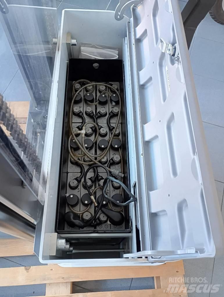 UniCarriers PS 125 Selvkørende stablere