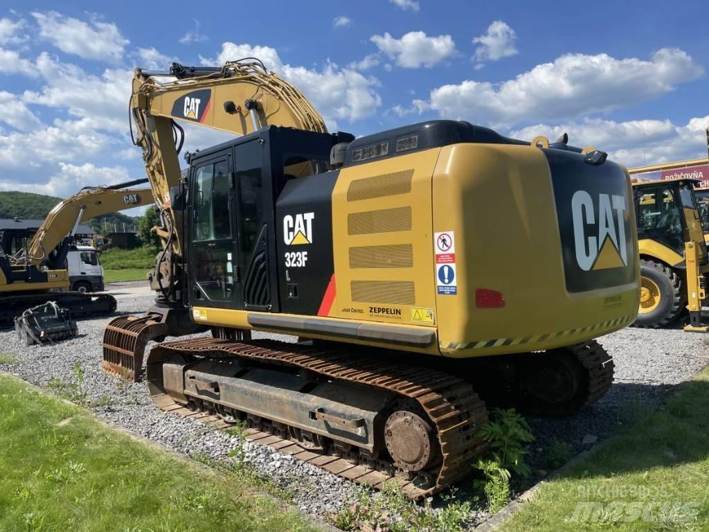 CAT 323F L Gravemaskiner på larvebånd