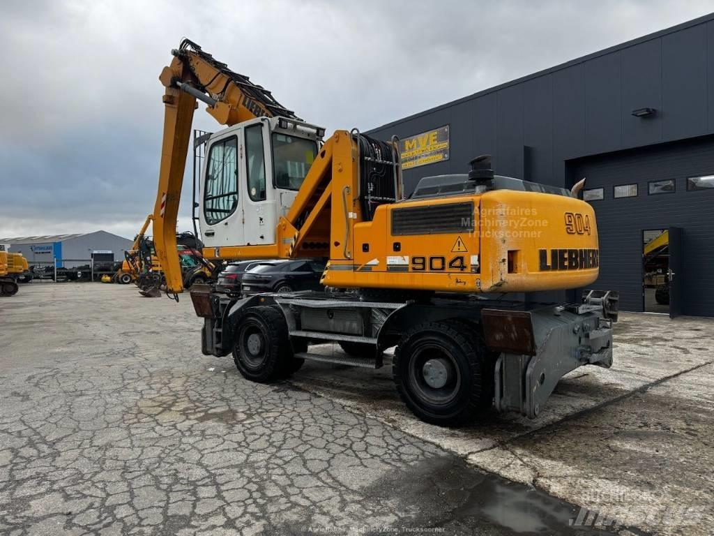 Liebherr A 904 C Gravemaskiner på hjul