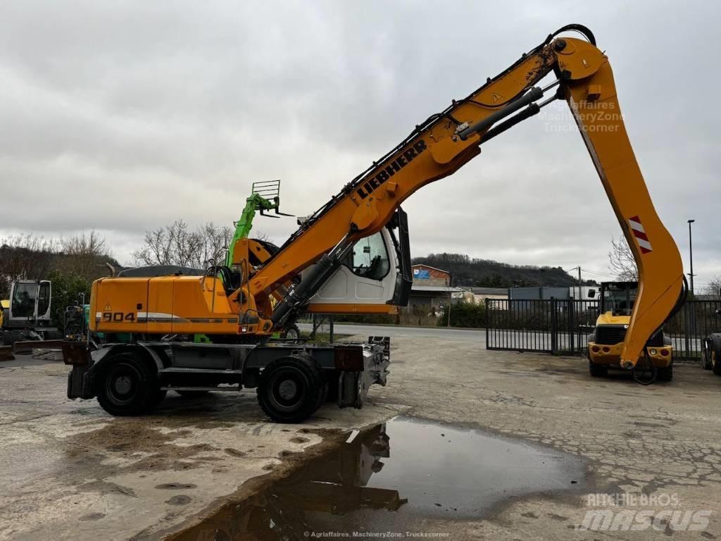 Liebherr A 904 C Gravemaskiner på hjul