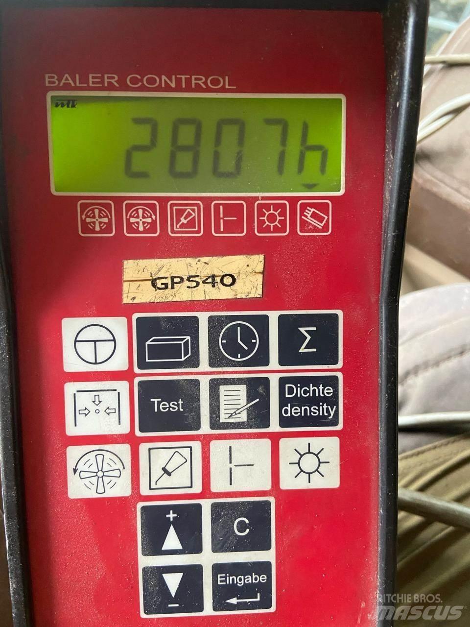 Case IH 540 Pressere til firkantede baller