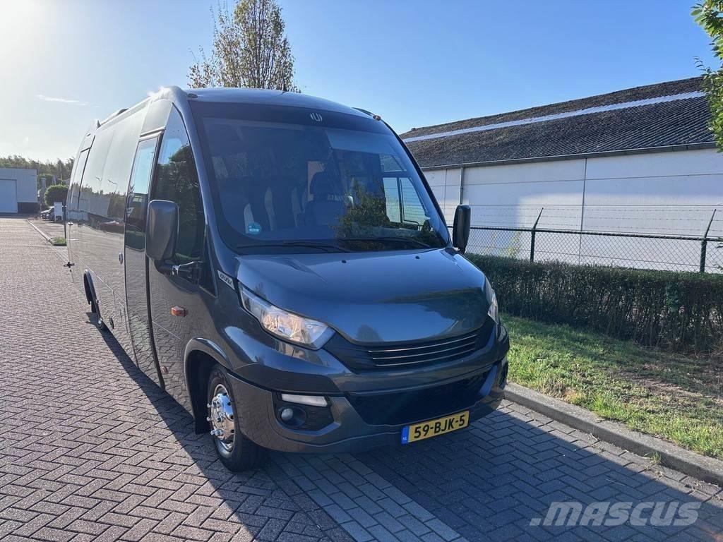 Iveco UNVI Compa Turistbusser