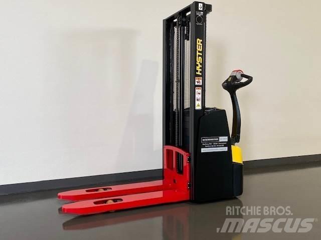 Hyster S1.2E Gaffelstabler med gående fører