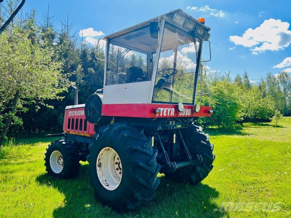 Steyr 8320 Grønthøster