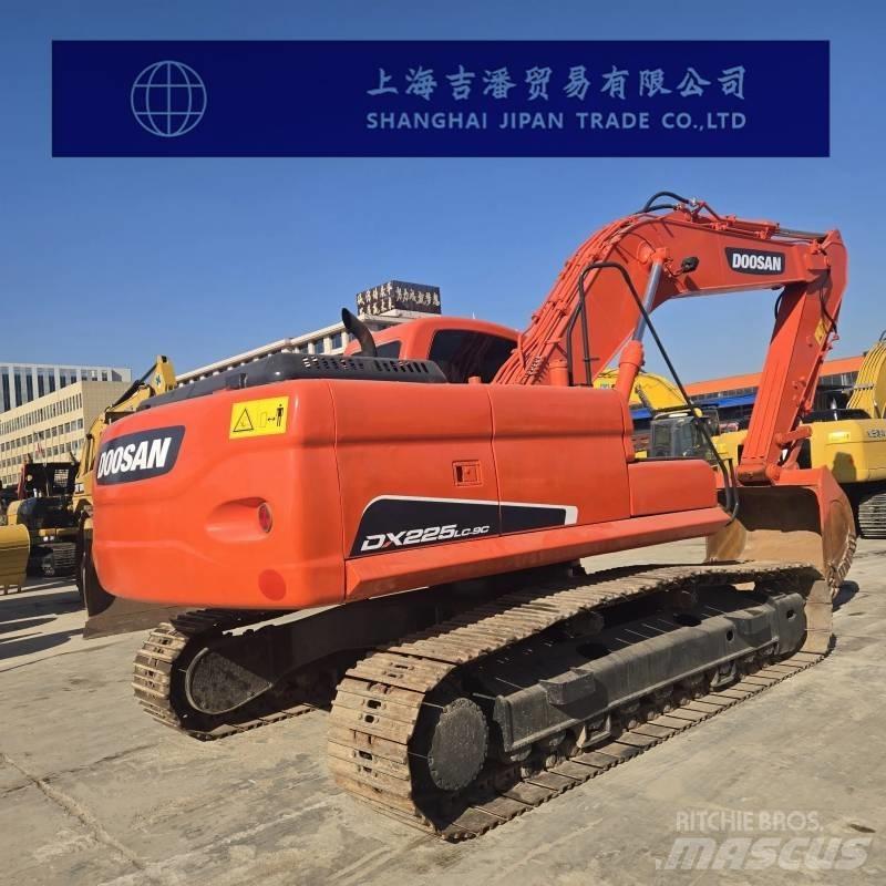 Doosan DX 225 RB Gravemaskiner på larvebånd