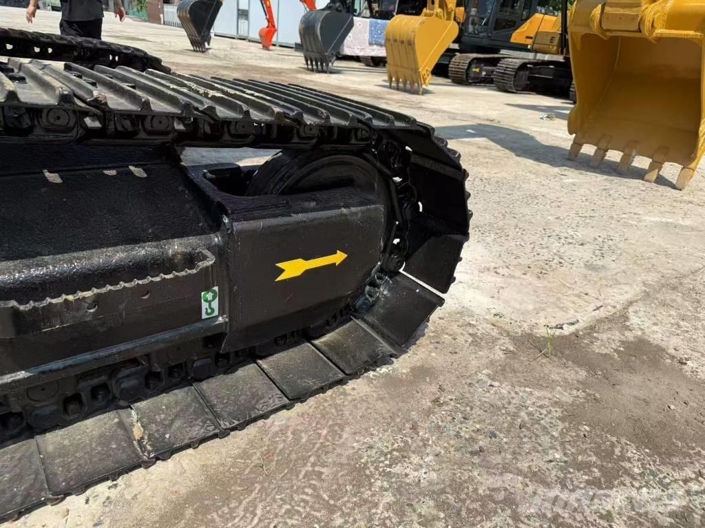 CAT 320D Gravemaskiner på larvebånd