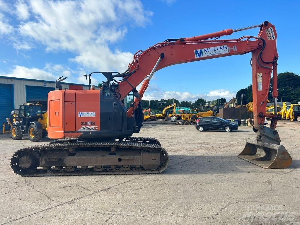 Hitachi ZX225 USLC-6 Gravemaskiner på larvebånd