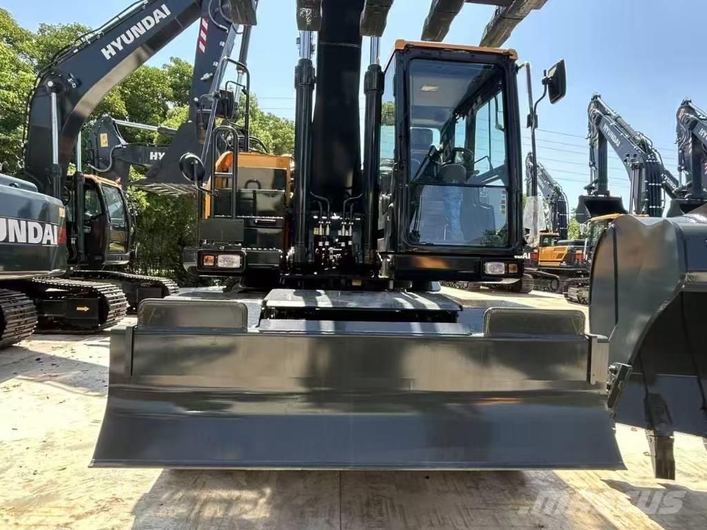 Hyundai HW 210 A Gravemaskiner på hjul